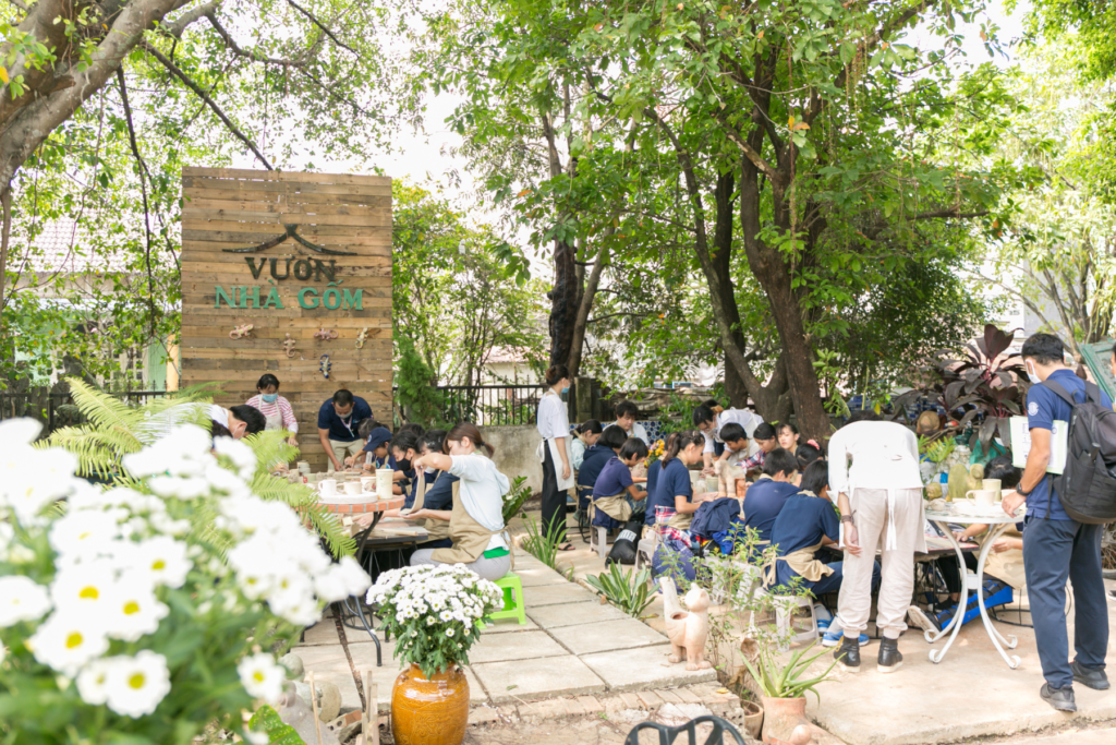 Vườn Nhà Gốm - Nơi lưu giữ và phát huy nghề gốm truyền thống 1 workshop_lam_gom