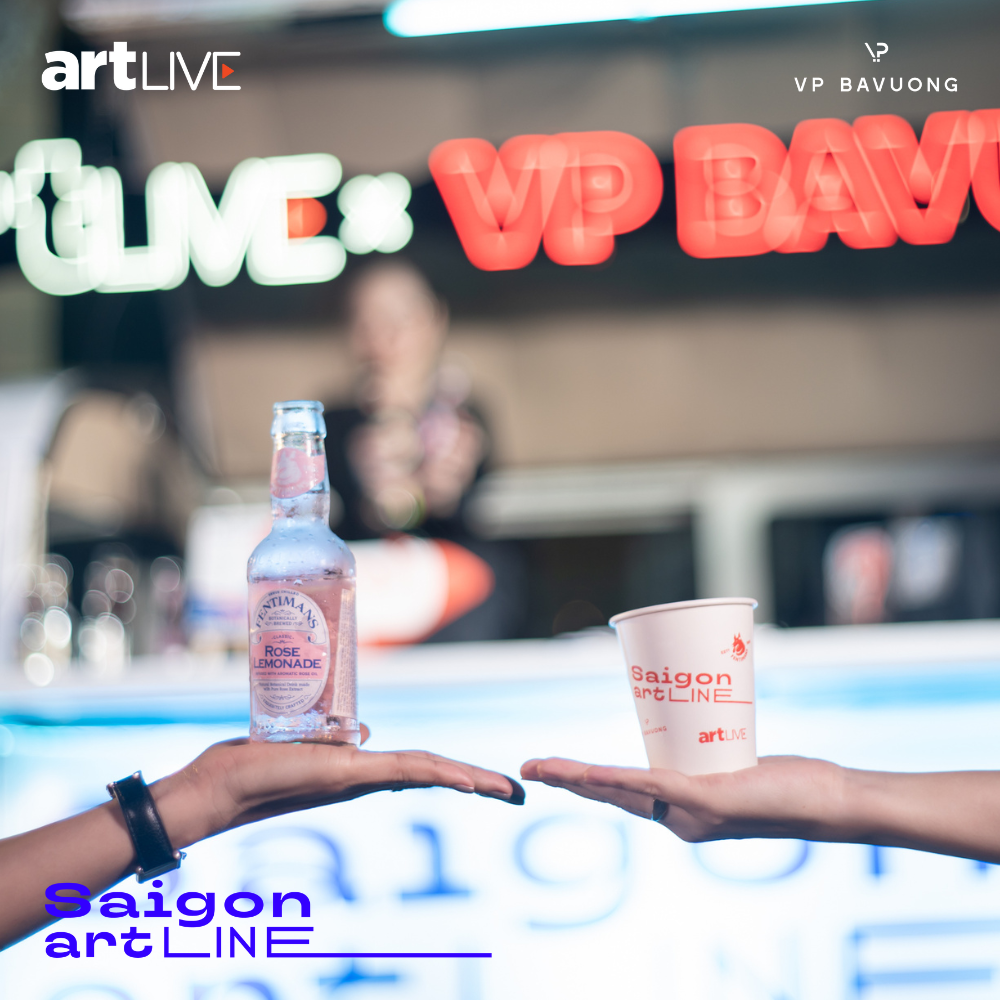 Chuyến xe nghệ thuật Saigon art LINE xuất hiện tại Bưu điện Trung tâm Sài Gòn 7 artLIVE x VP BAVUONG | The first journey of Saigon art LINE