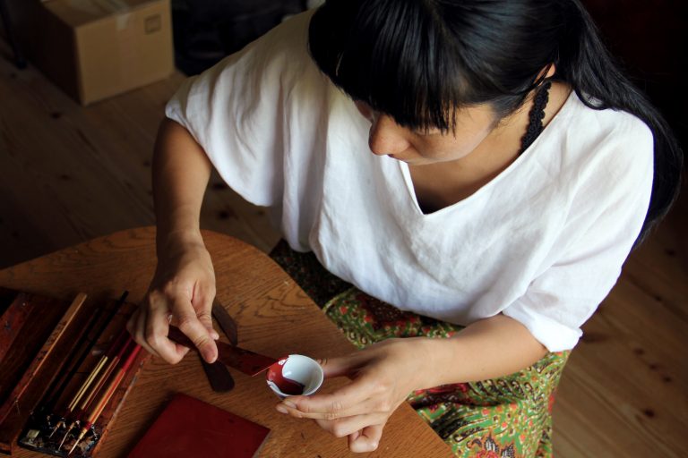 Nghệ thuật Kintsugi - từ những vết nứt đến vẻ đẹp độc đáo 10 Nghe_thuat_kintsugi