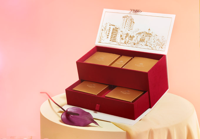 Những bộ sưu tập bánh trung thu đẹp 'đắt' ra miếng năm 2023 (Phần 2) 2 Mooncake 2023 collections caravelle saigon deluxe box 6