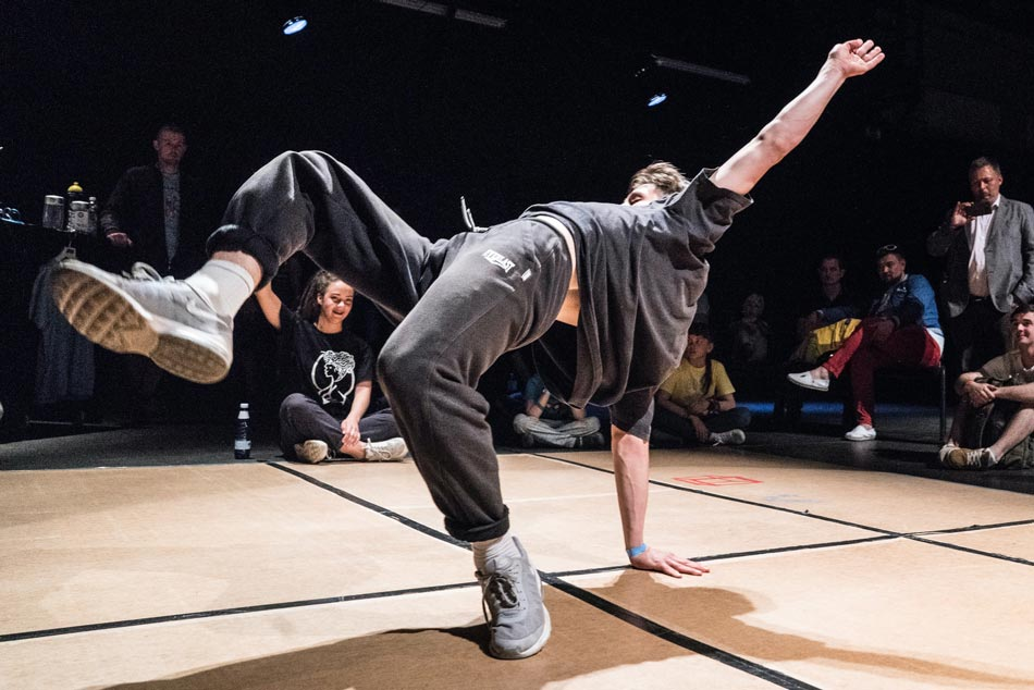 Breakdancing - Nghệ thuật từ những bước nhảy 6 breakdancing_nghe_thuat_duong_pho_hiphop