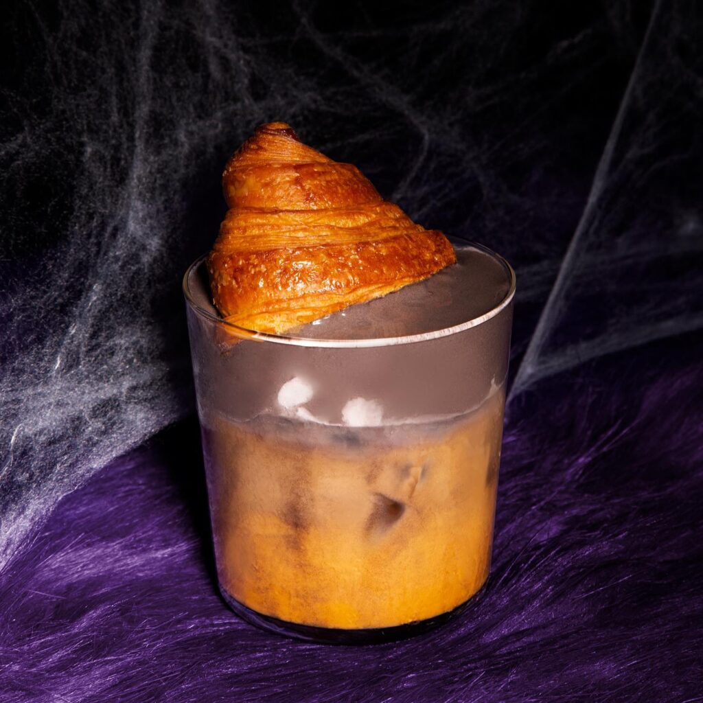 Treat sao cho Sweet: Những địa điểm phục vụ đồ ngọt trong dịp Halloween 2023 12 tiem_banh_do_ngot_halloween