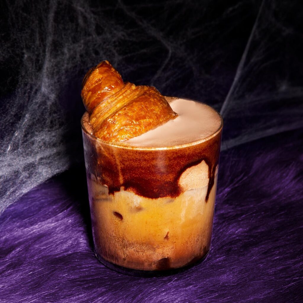 Treat sao cho Sweet: Những địa điểm phục vụ đồ ngọt trong dịp Halloween 2023 11 tiem_banh_do_ngot_halloween