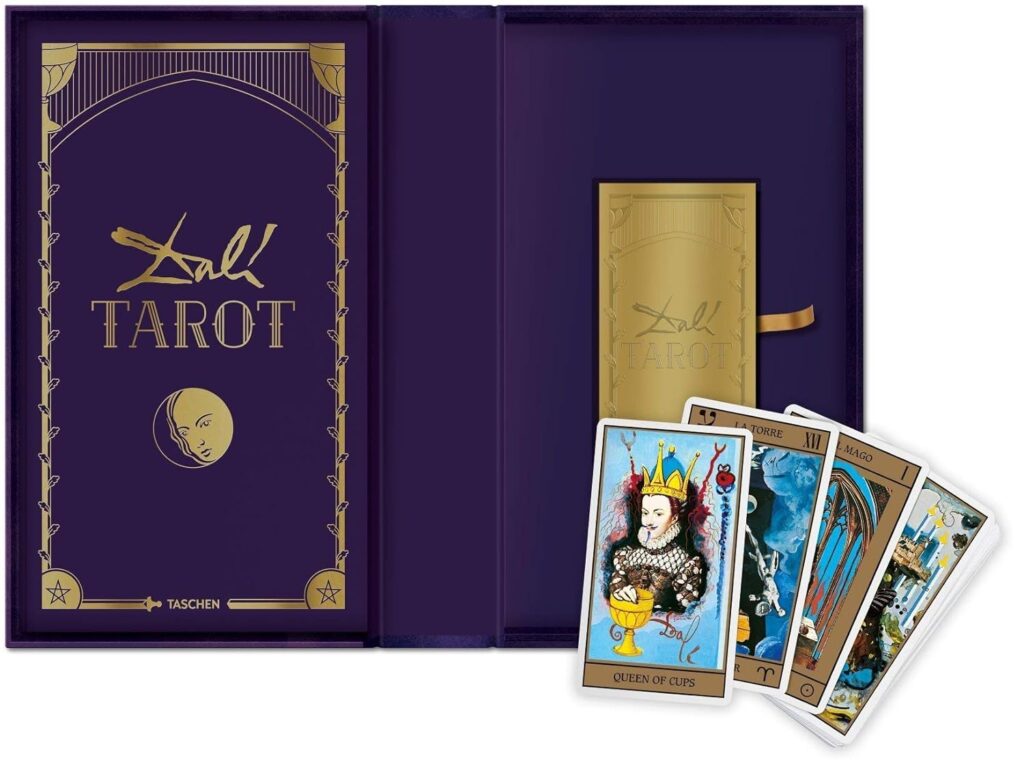 Những lá bài Tarot hay nghệ thuật kể chuyện bằng hình ảnh? 10 bai_tarot