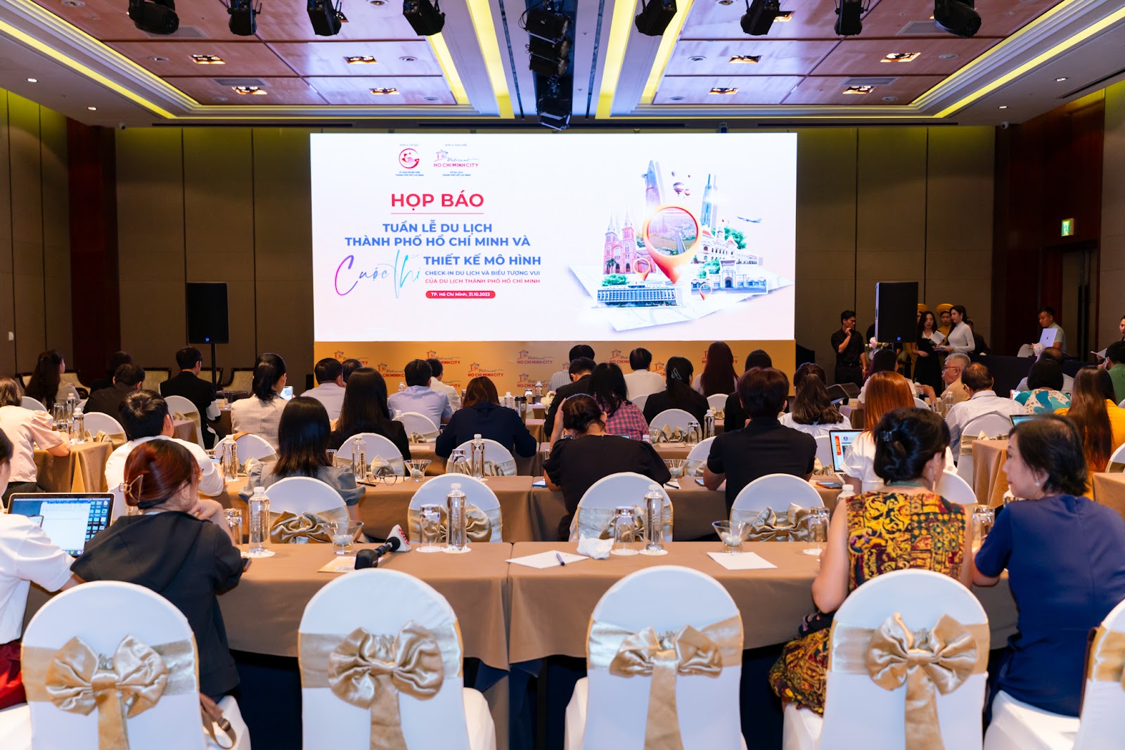 Sở Du lịch phát động Cuộc thi thiết kế mô hình check-in du lịch và biểu tượng vui du lịch Thành phố Hồ Chí Minh 1 cuoc_thi_thiet_ke_mo_hinh_du_lich_va_bieu_tuong_vui_du_lich_tphcm
