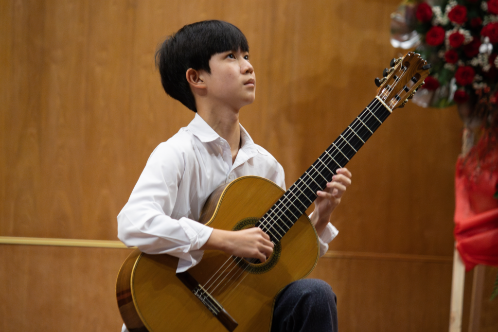 lien_hoan_guitar_quoc_te_sai_gon