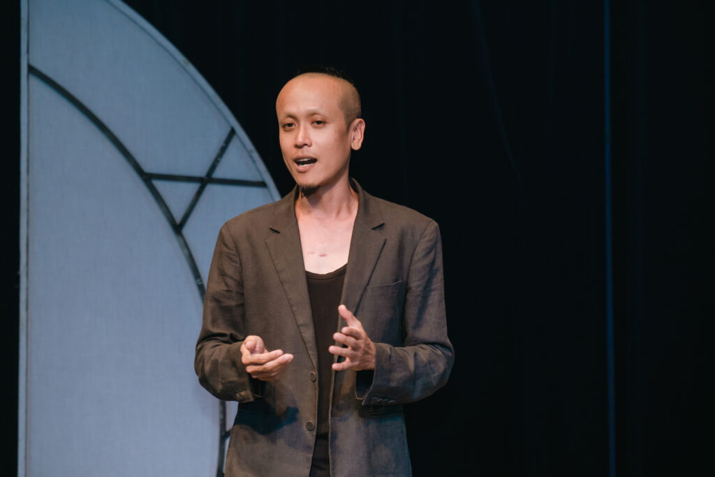 'Tiêu kịch hóa nghệ' - Kéo gần nghệ thuật sân khấu đến với khán giả trẻ 2 tieu_kich_hoa_nghe