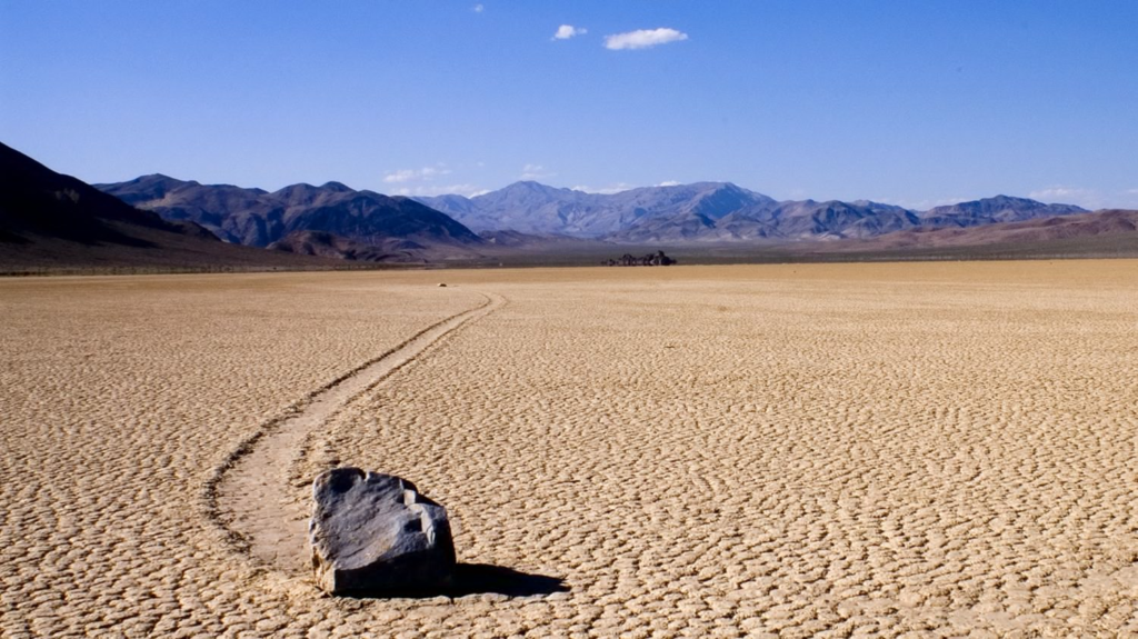 Những điều bí ẩn khó giải đáp của Mẹ Thiên Nhiên 2 bi_an_thien_nhien_sailing_stones