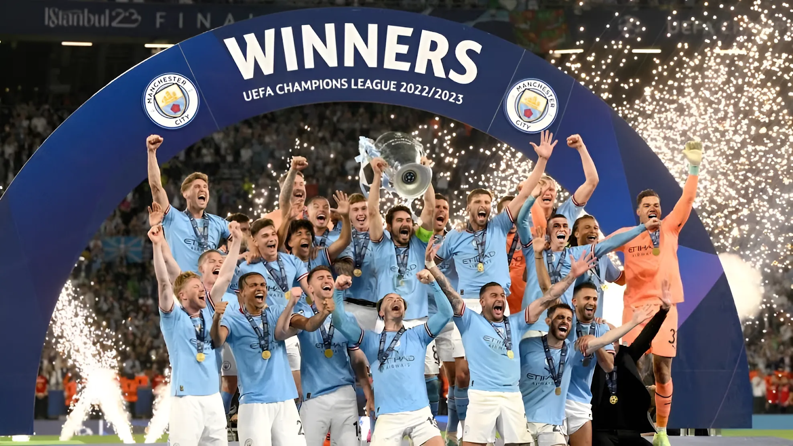 Những giải bóng đá Châu Âu nổi tiếng trên thế giới 2 manchester_city_uefa_champions_league