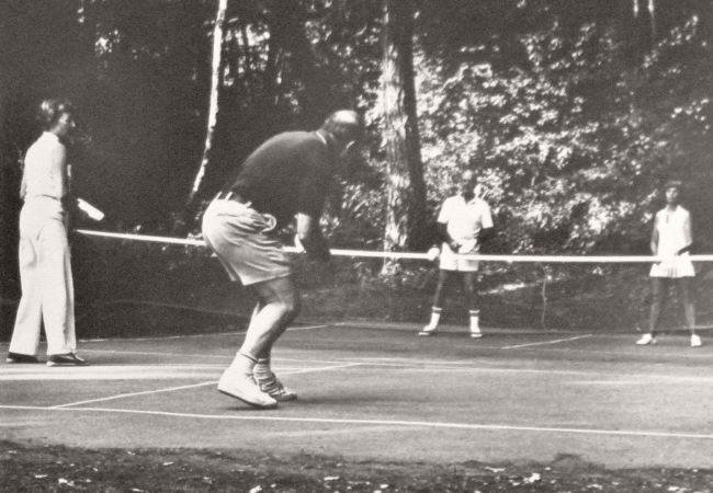Pickleball - Sự kết hợp hoàn hảo giữa bóng bàn và quần vợt 1 pickleball