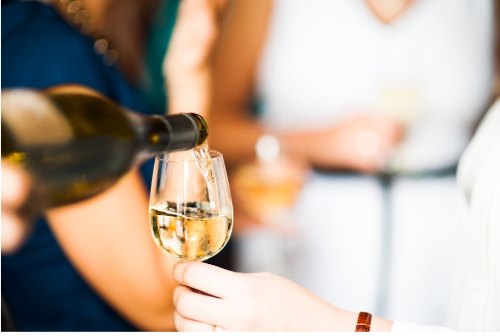 Rượu vang sherry và niềm yêu mến từ người Anh (Phần 1) | Lịch sử và văn hóa 6 thuong-ruou-vang-sherry