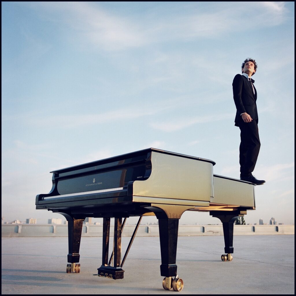 Danh cầm David Greilsammer lan tỏa tình yêu âm nhạc cổ điển với đêm nhạc ‘Du hành cùng Satie’ 1 David_Greilsammer