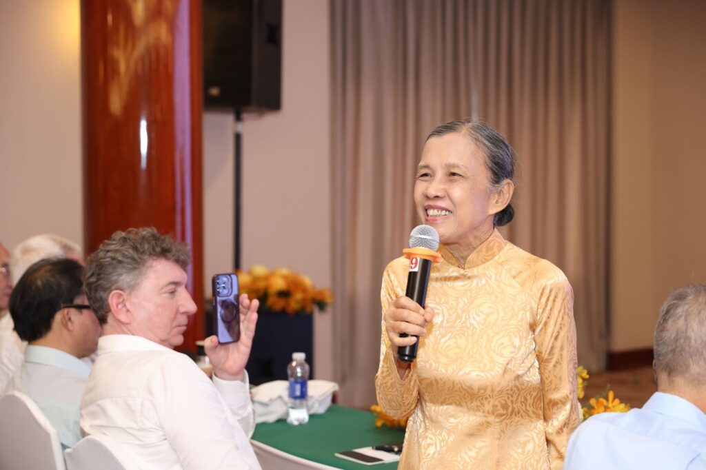 Giải Sách Hay 2024: Làm sống lại tinh thần đọc sách người Việt 4 TS Bùi Trân Phương chia sẻ về kết quả sách Giáo dục.