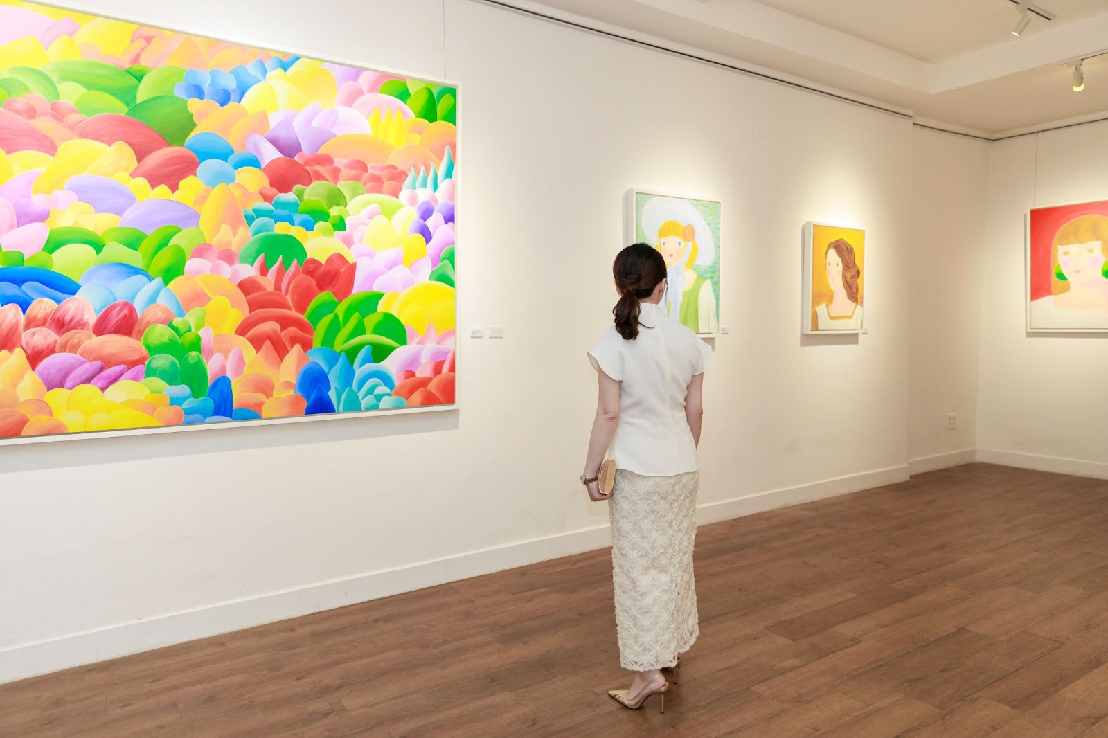 Triển lãm 'Colours, Colours' - Cuộc gặp gỡ với đứa bé bên trong của Severine Phương Trần 2 Khán giả ngỡ ngàng trước thế giới đầy màu sắc tại triển lãm 'Colours, Colours'