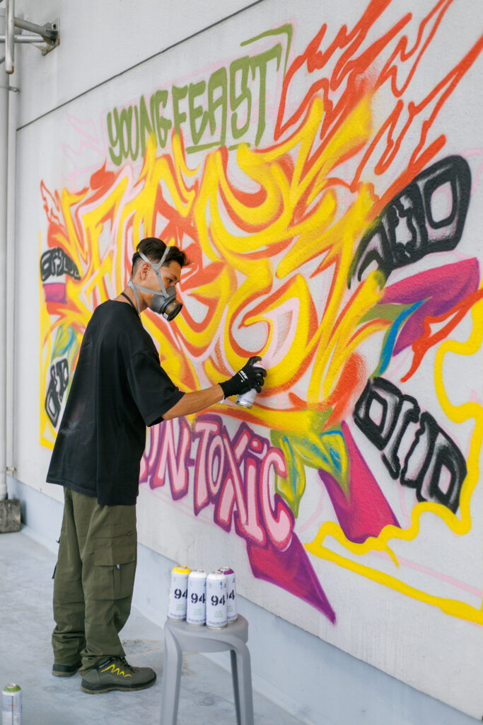 ‘Hiệu ứng cánh bướm’ - Triển lãm Graffiti đầu tiên của nghệ sĩ Arek Khoa 2 hieu-ung-canh-buom